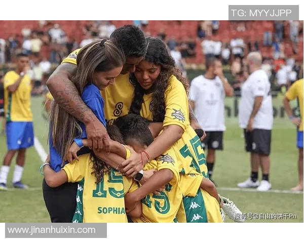 当足球球星遇上真挚友情他们的基友情深胜似兄弟情